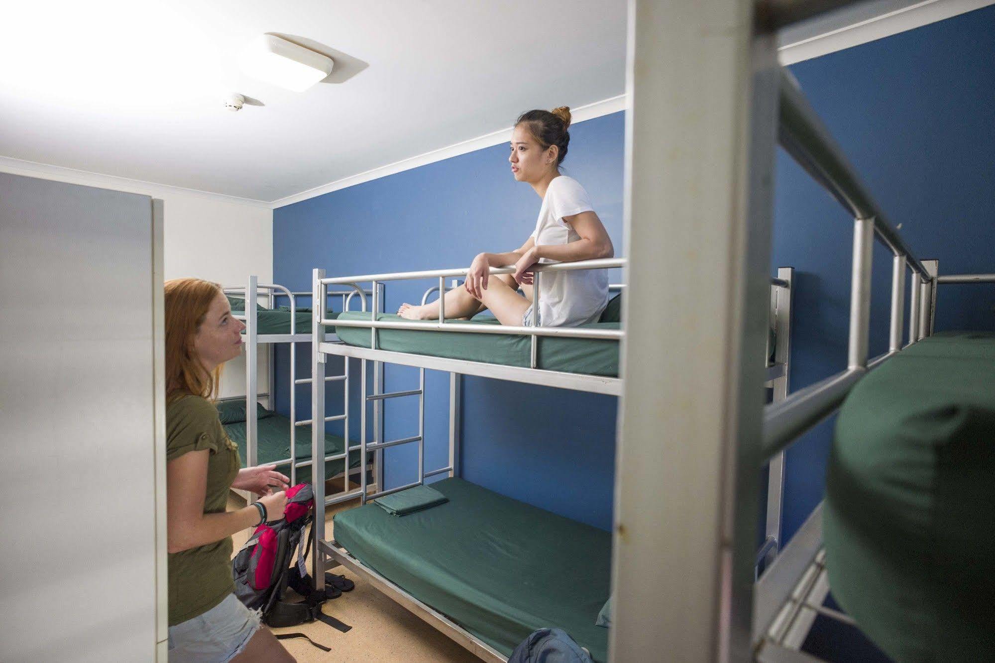 Melaleuca On Mitchell - Darwin Yha Vandrarhem Exteriör bild