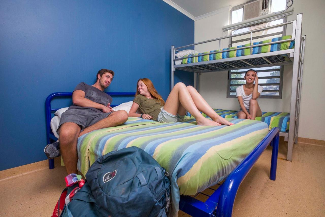 Melaleuca On Mitchell - Darwin Yha Vandrarhem Exteriör bild